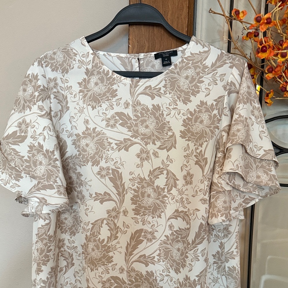 Ann Taylor Cream and Tan Floral Top